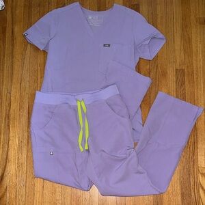 Figs Lavender Dew Scrub Set